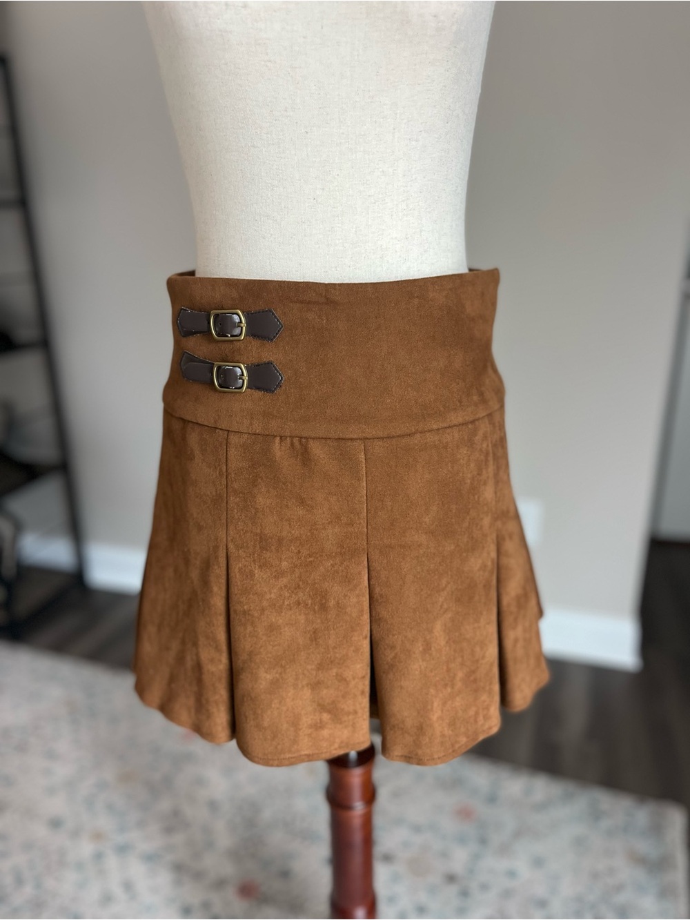 Preppy Cider Brown Suede-Look Pleated High-Waist Skirt with Buckle Detail